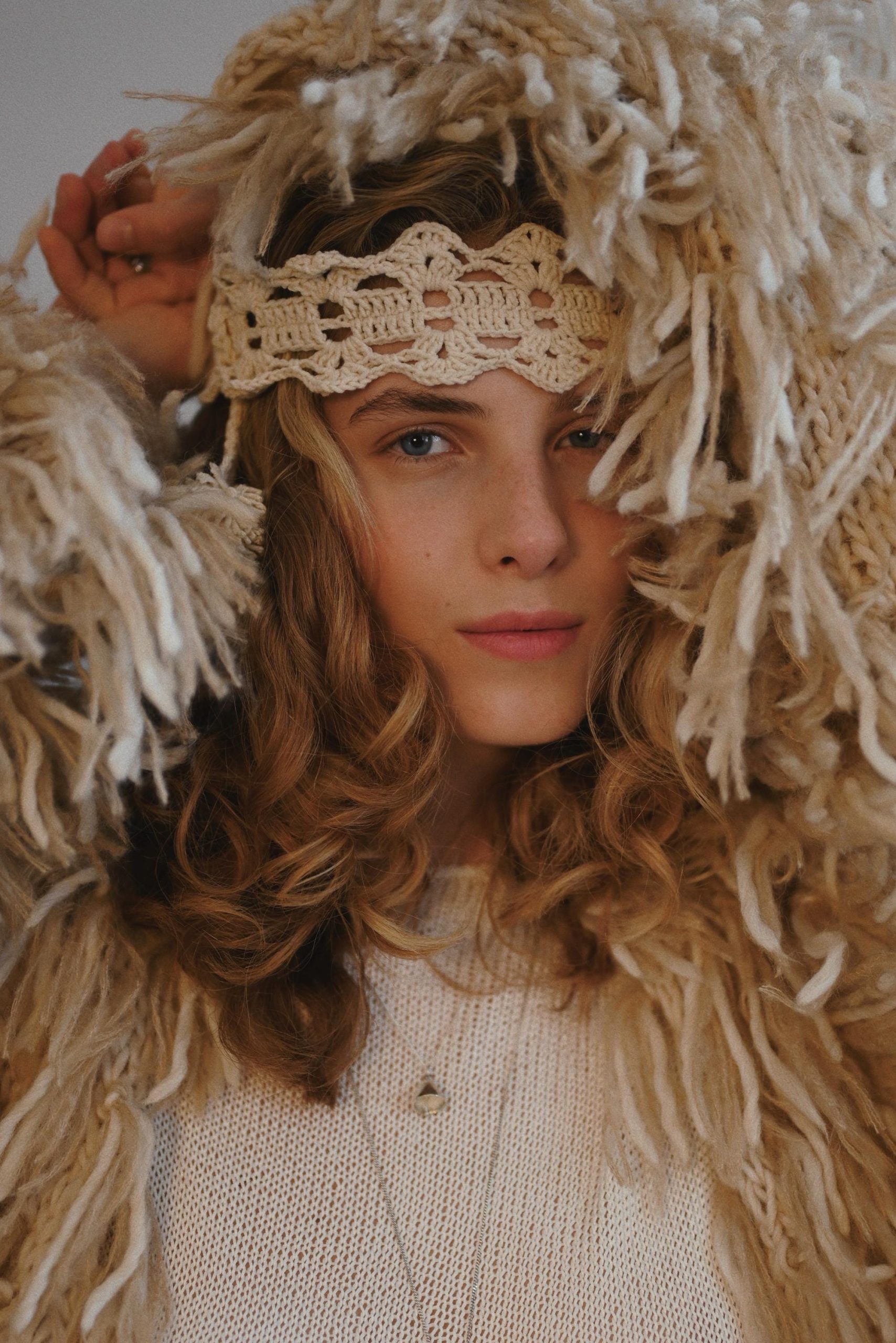 Beige Knitted Alpaca Cardigan: Women's Merino Wool Cropped Jacket