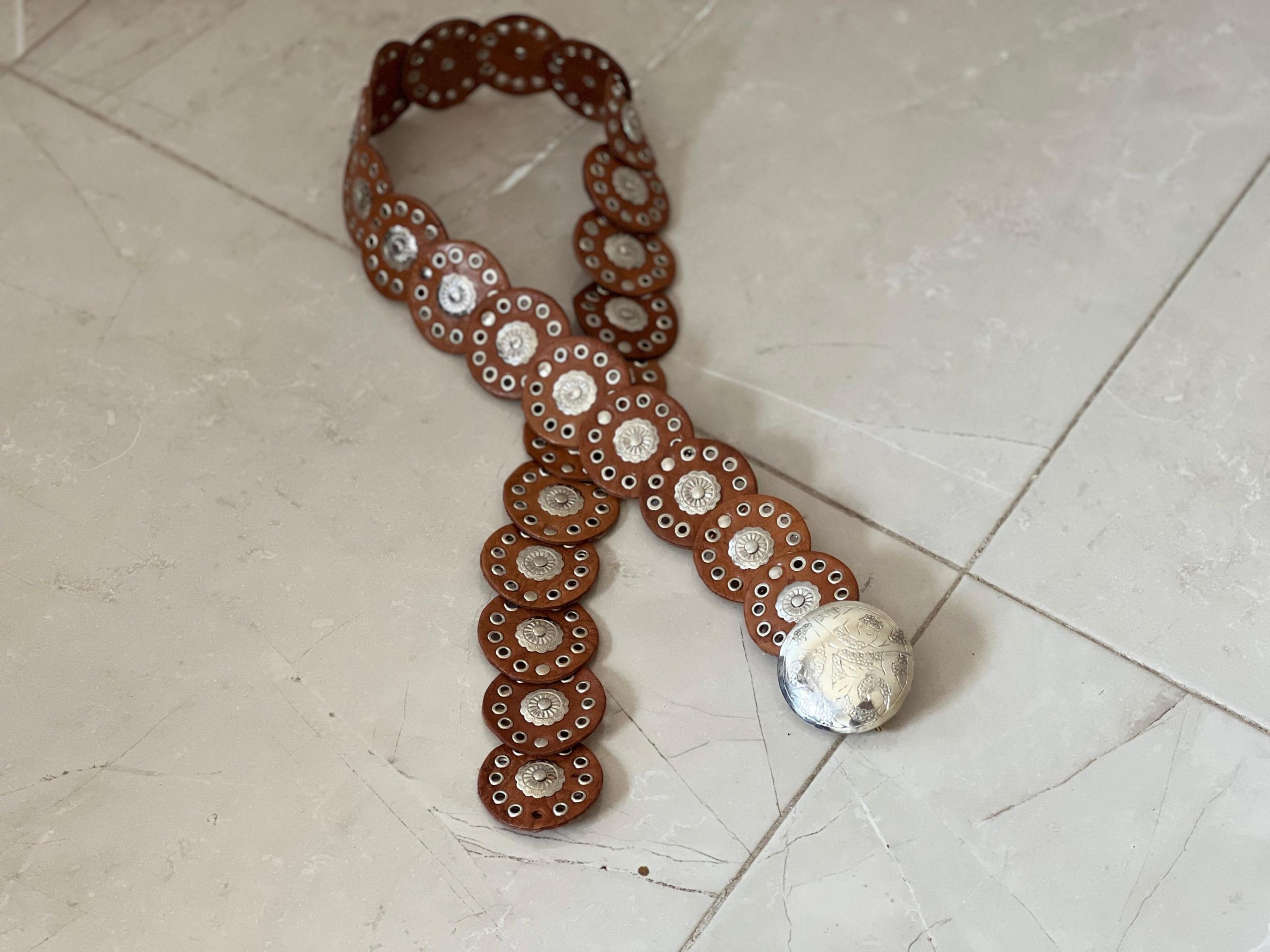 Leather Concho Belt 110 Cm (43.3 In) – Vintage Medieval Waist Belt Gift For Women